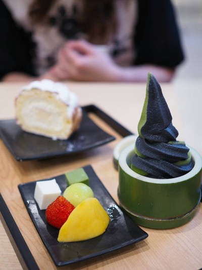 Kyo Roll En เซ็นทรัลเวสต์เกต